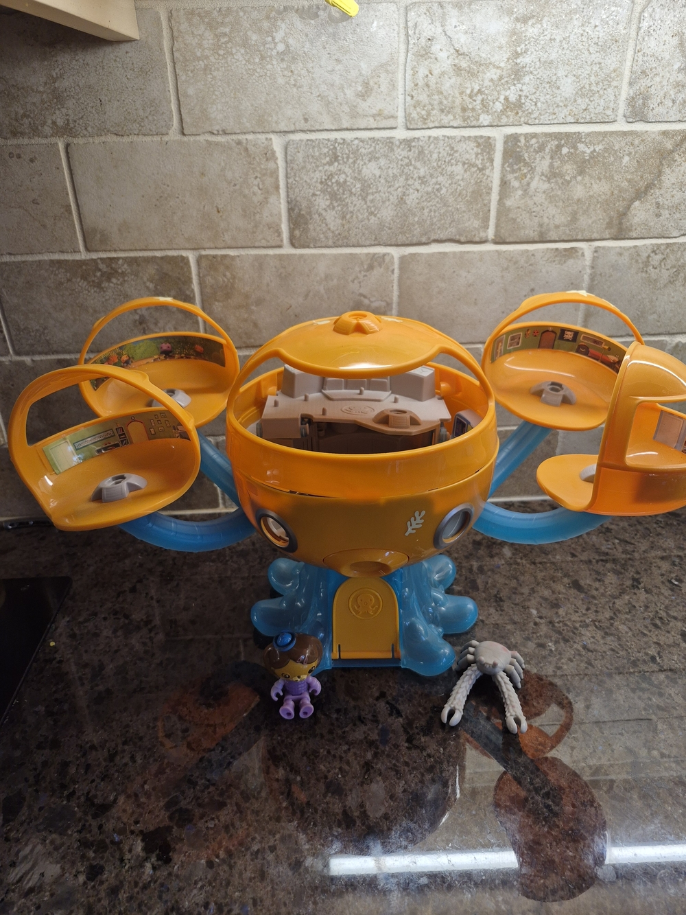 Octonauts Sound And Light Octopod Castle, Adventure Playset 2 Figures Toys Dashi